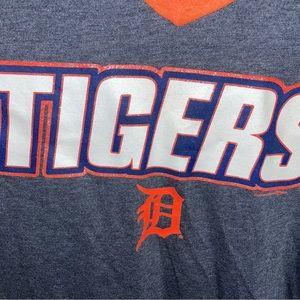 Womens Detroit tigers v neck shirt
